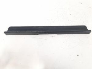 PANNELLO RIVESTIMENTO SOTTOPORTA  DX. SUZUKI JIMNY «I» (1999)