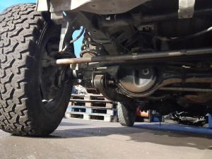 BRACCIO OSCILLANTE ANT. DX. SUZUKI JIMNY «I» (1999) [it061772]