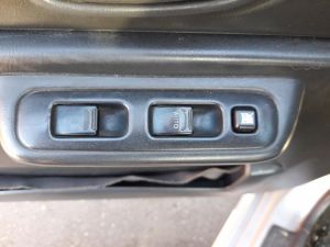 INTERRUTTORE ALZACRISTALLI ANT. SX. SUZUKI JIMNY «I» (1999) [it067123]