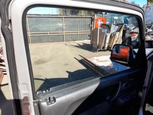 CRISTALLO SCENDENTE PORTA ANT. SX. SUZUKI JIMNY «I» (1999) [it067125]