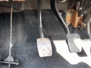 GRUPPO PEDALIERA (FRENO-FRIZIONE) ANT.  SUZUKI JIMNY «I» (1999) [it067198]